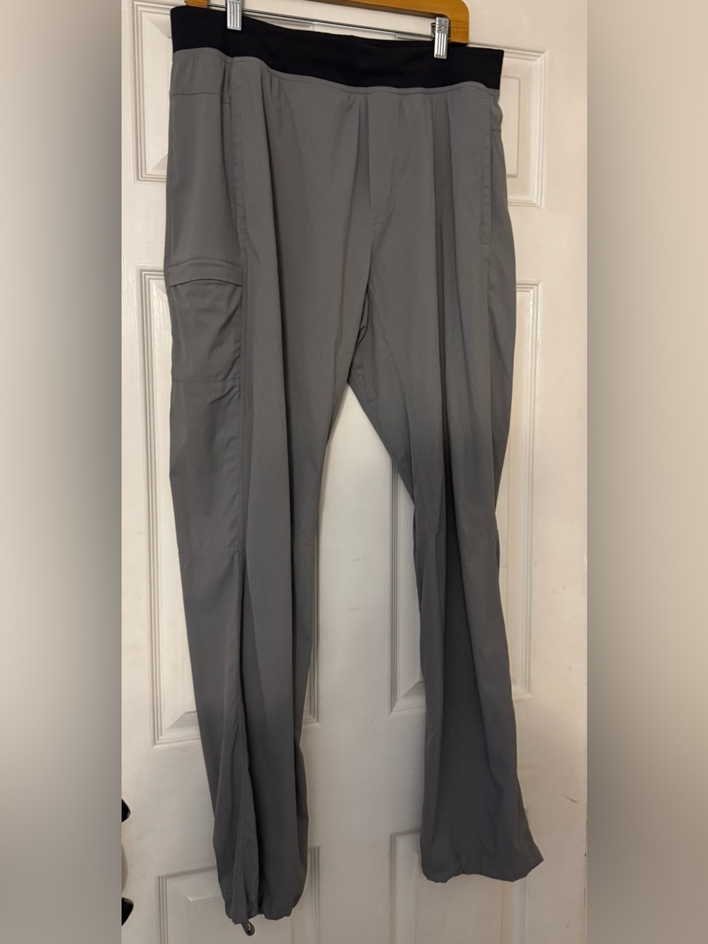 Lululemon Men’s Gray Jogger Pants Size XL 34x34 Stretch Drawcord Hem - Picture 13 of 13